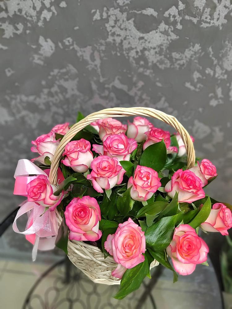 Цветочная композиция из Розы в корзине в Бузиновской