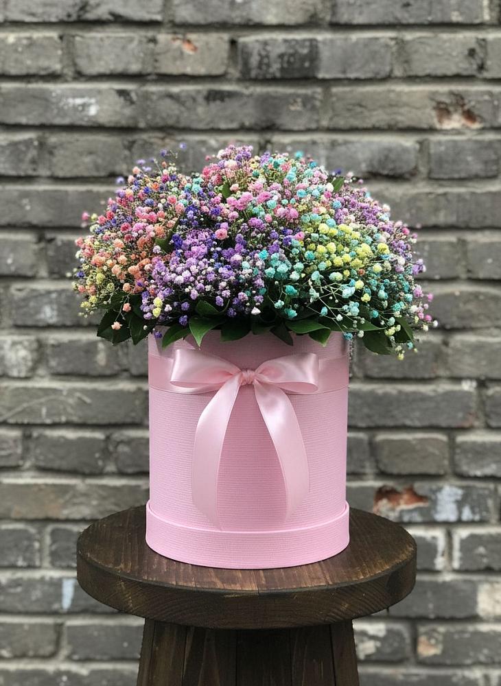 Цветочная композиция из Гипсофила и Розы в шляпной коробке в Бузиновской