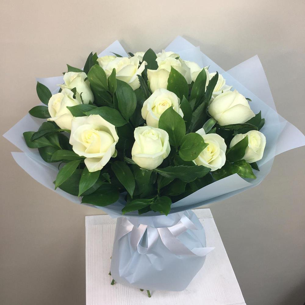 Букет 15 Белых роз Проуд в Бузиновской