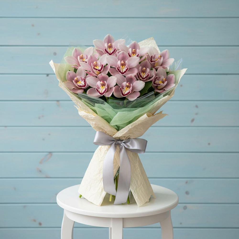 Букет цветов из: Орхидеи и Розы в Бузиновской