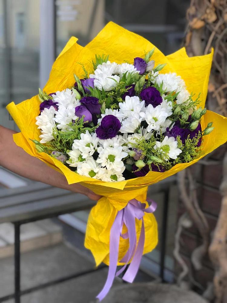 Букет цветов из: Ирисы, Хризантемы и Ромашки в Бузиновской