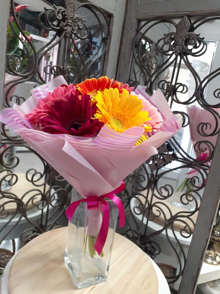 Букет цветов из: Герберы в Бузиновской