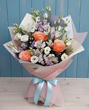 Букет цветов из:  Лизиантусы, Розы, Альстромерии и Гипсофила в Бузиновской