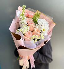 Букет цветов из:  Хризантемы и Розы в Бузиновской