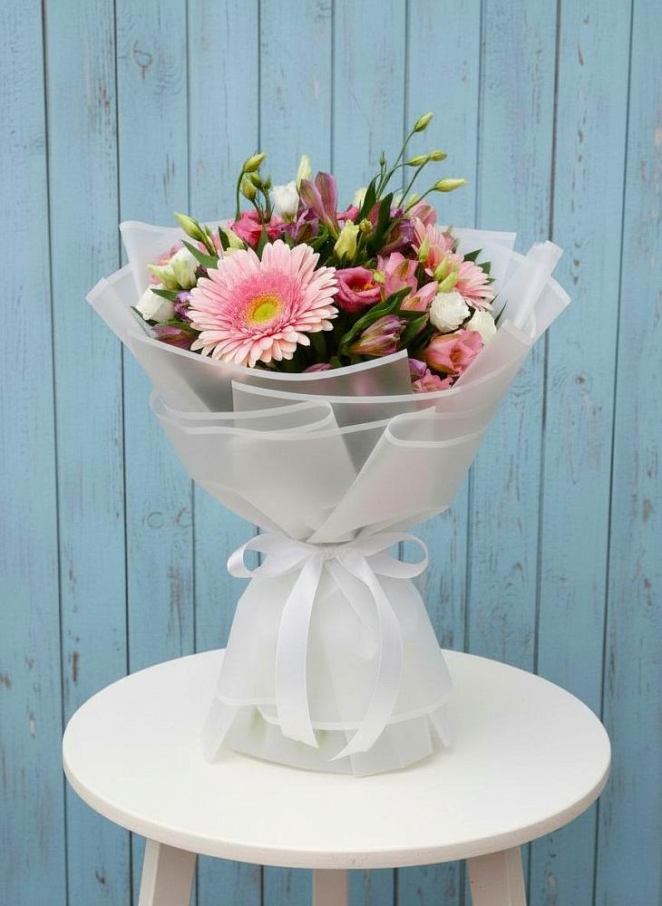 Букет цветов из: Герберы, Альстромерии и Лизиантусы в Бузиновской