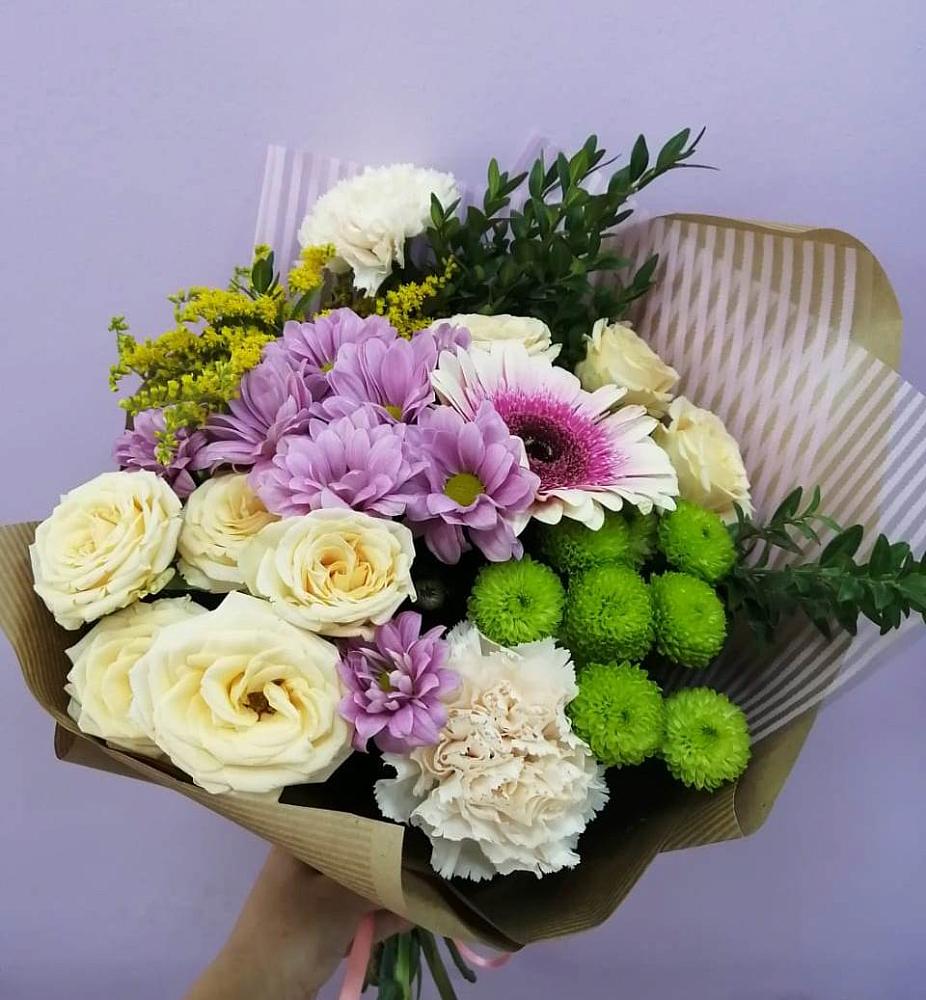 Букет цветов из: Хризантемы, Розы, Гвоздики и Герберы в Бузиновской