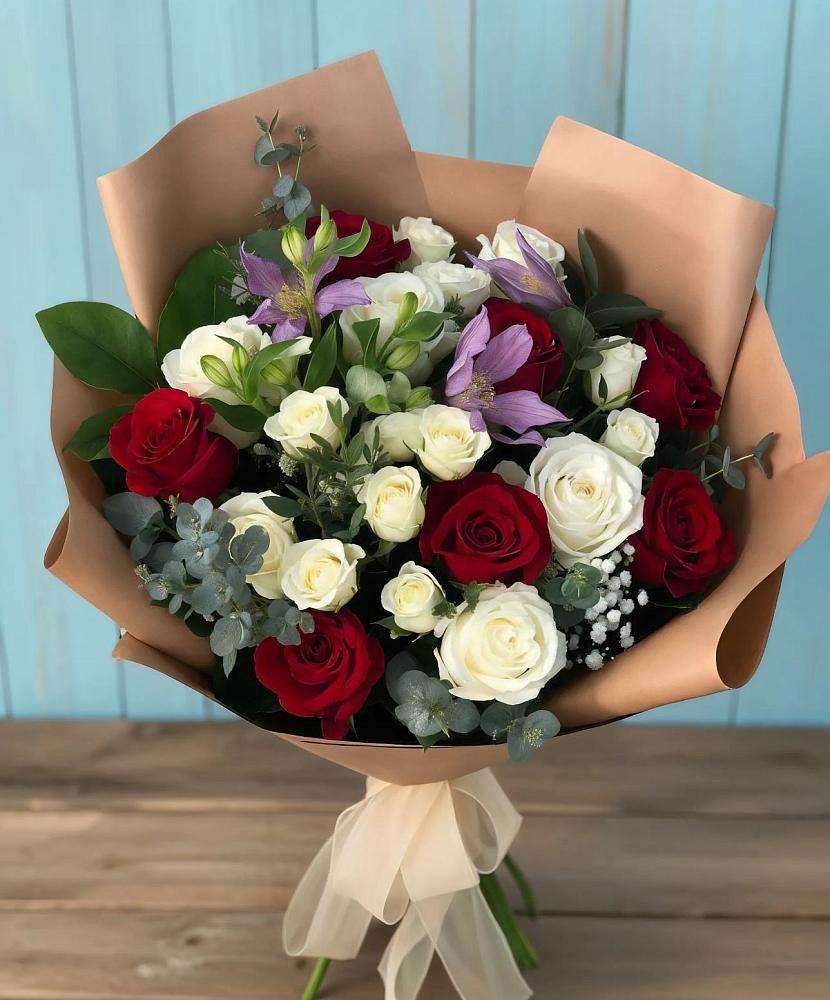 Букет цветов из: Розы и Альстромерии в Бузиновской
