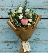 Букет цветов из:  Розы и Лизиантусы в Бузиновской