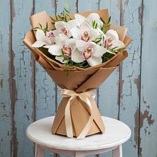 Букет цветов из:  Орхидеи и Розы #REPLACE_PRED# Бузиновской